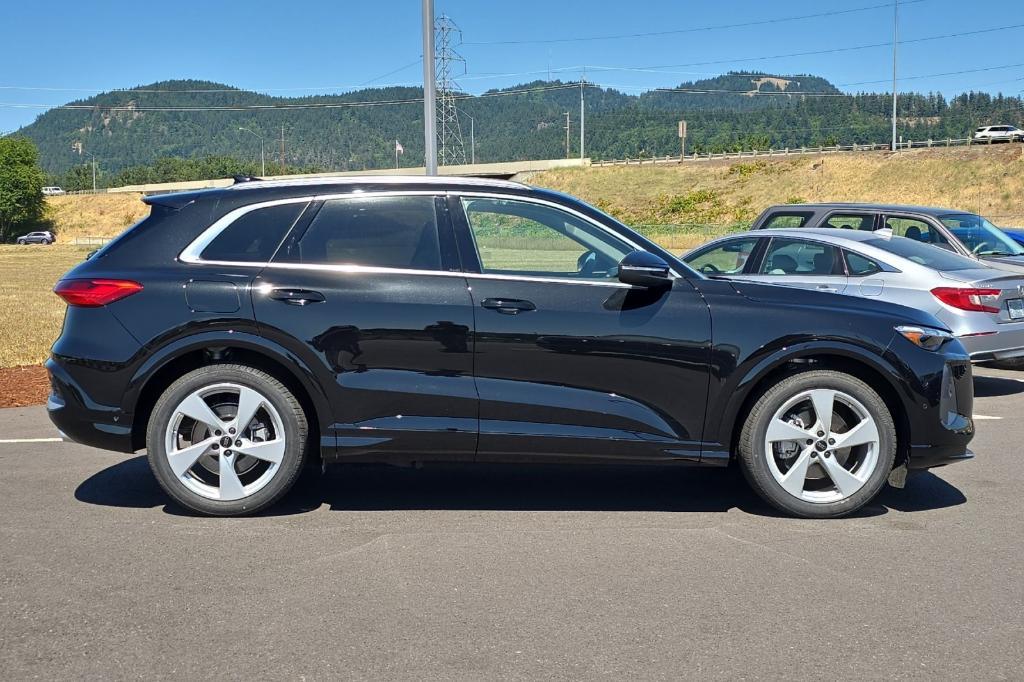 new 2025 Audi Q5 car, priced at $61,250