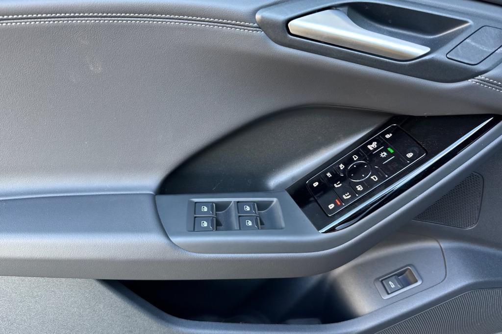 new 2025 Audi Q6 e-tron car, priced at $66,610