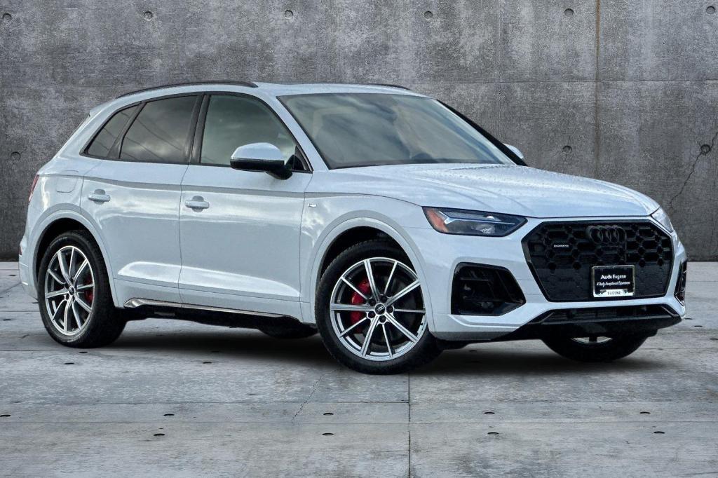 new 2025 Audi Q5 car, priced at $70,550