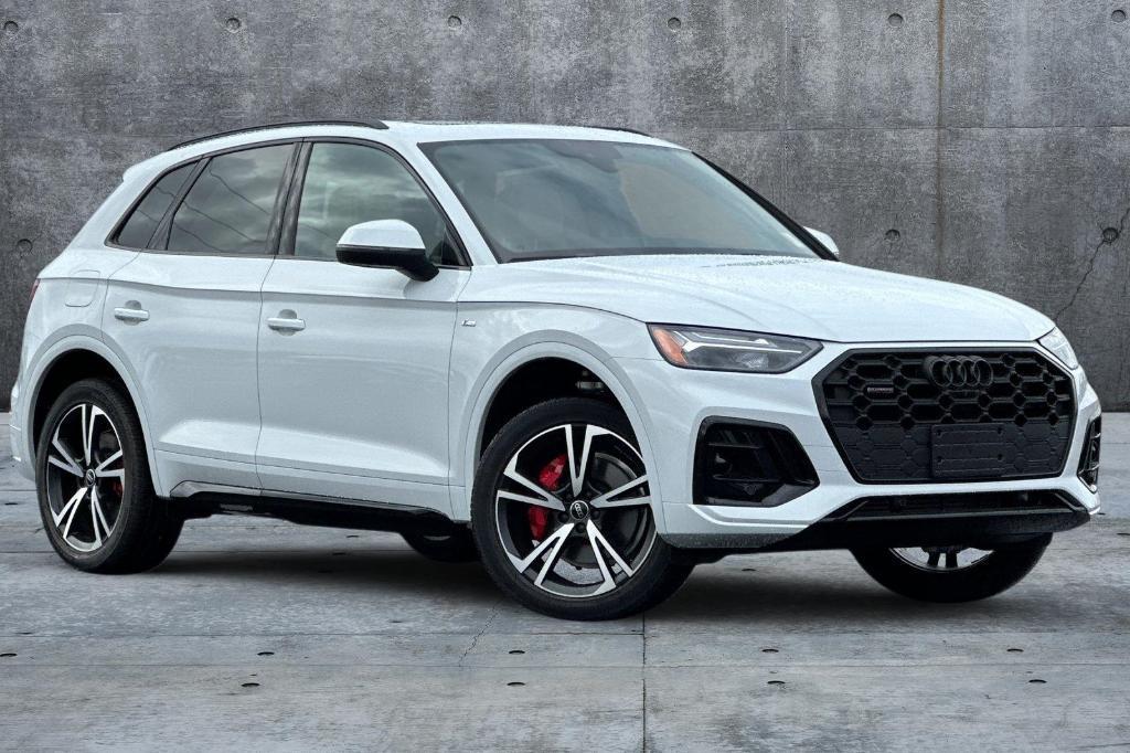 new 2025 Audi Q5 car, priced at $55,750