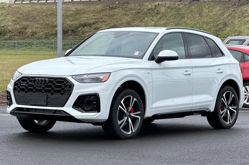 new 2025 Audi Q5 car, priced at $55,750