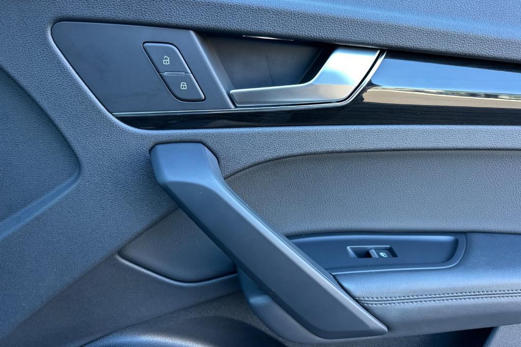 used 2019 Audi Q5 car, priced at $22,029