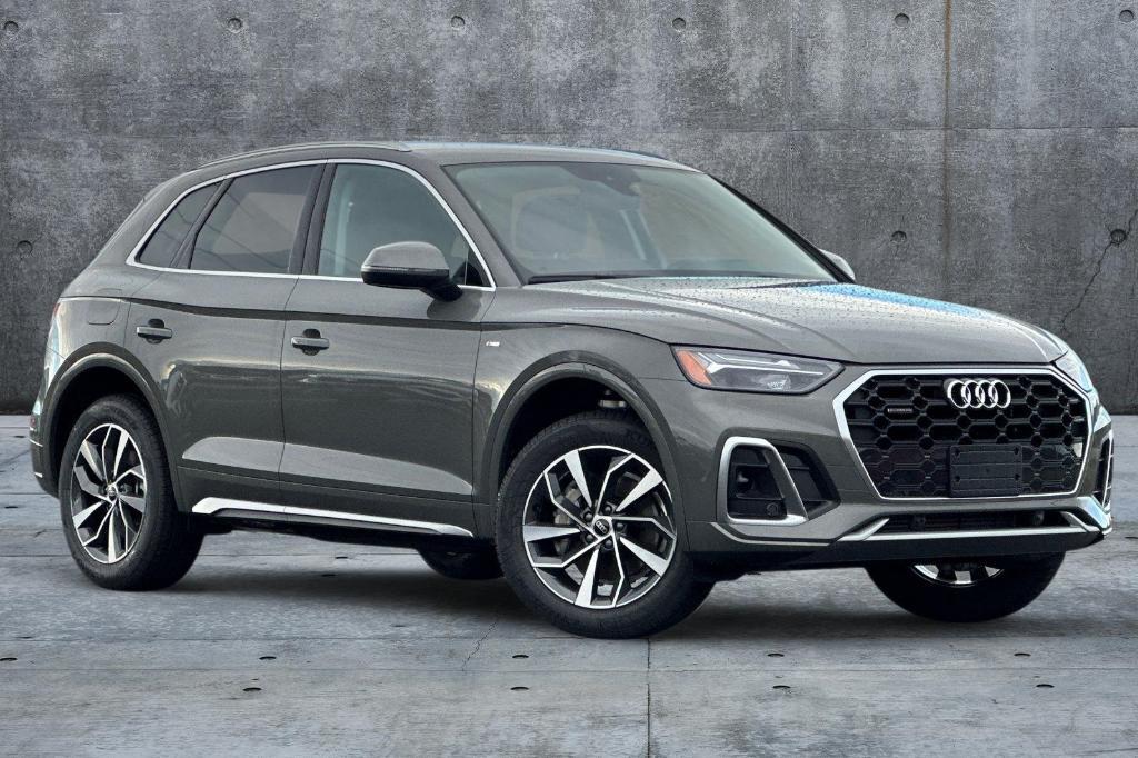 new 2025 Audi Q5 car, priced at $47,650