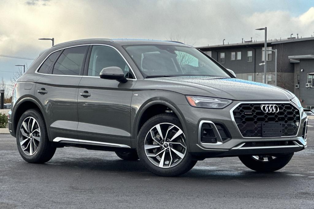 new 2025 Audi Q5 car, priced at $47,650