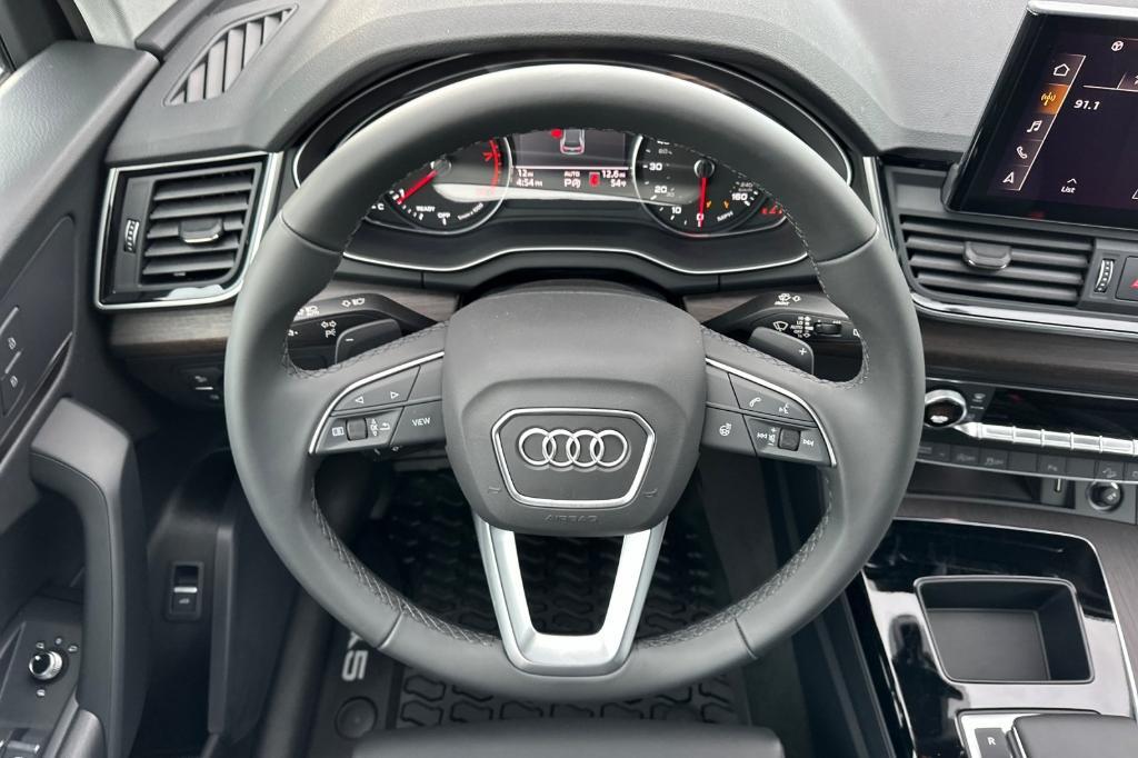 new 2025 Audi Q5 car, priced at $48,150