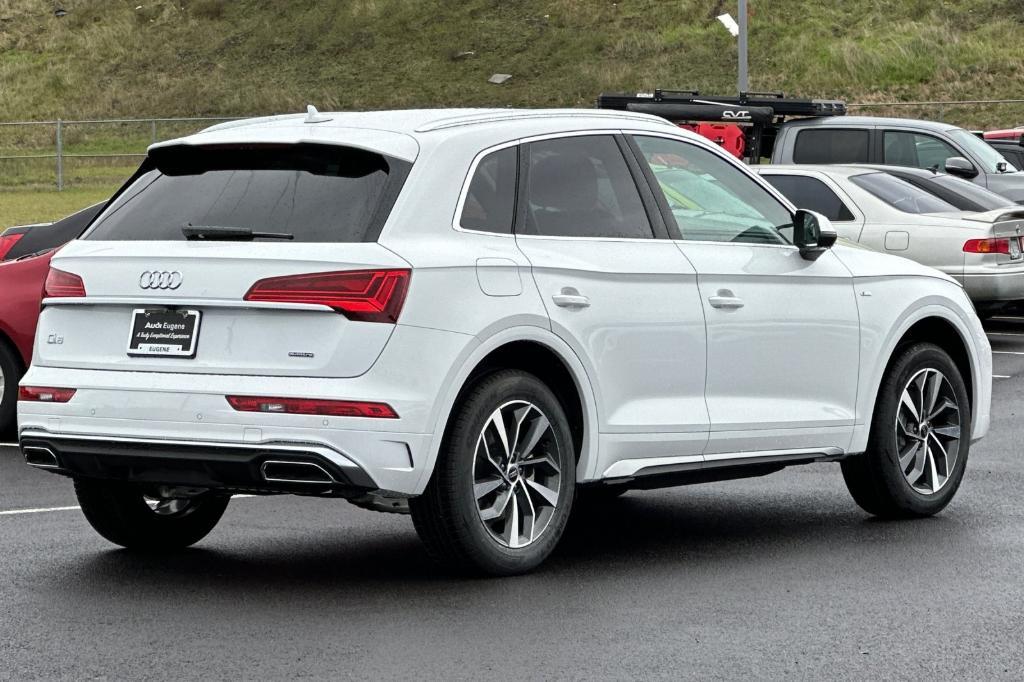 new 2025 Audi Q5 car, priced at $47,555