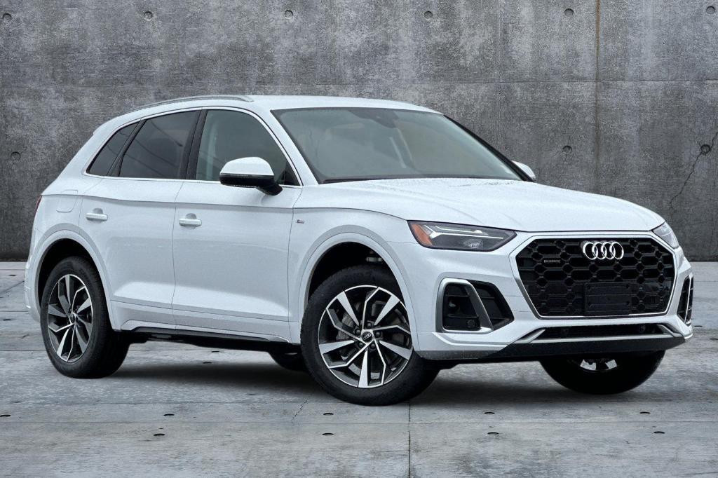 new 2025 Audi Q5 car, priced at $47,055