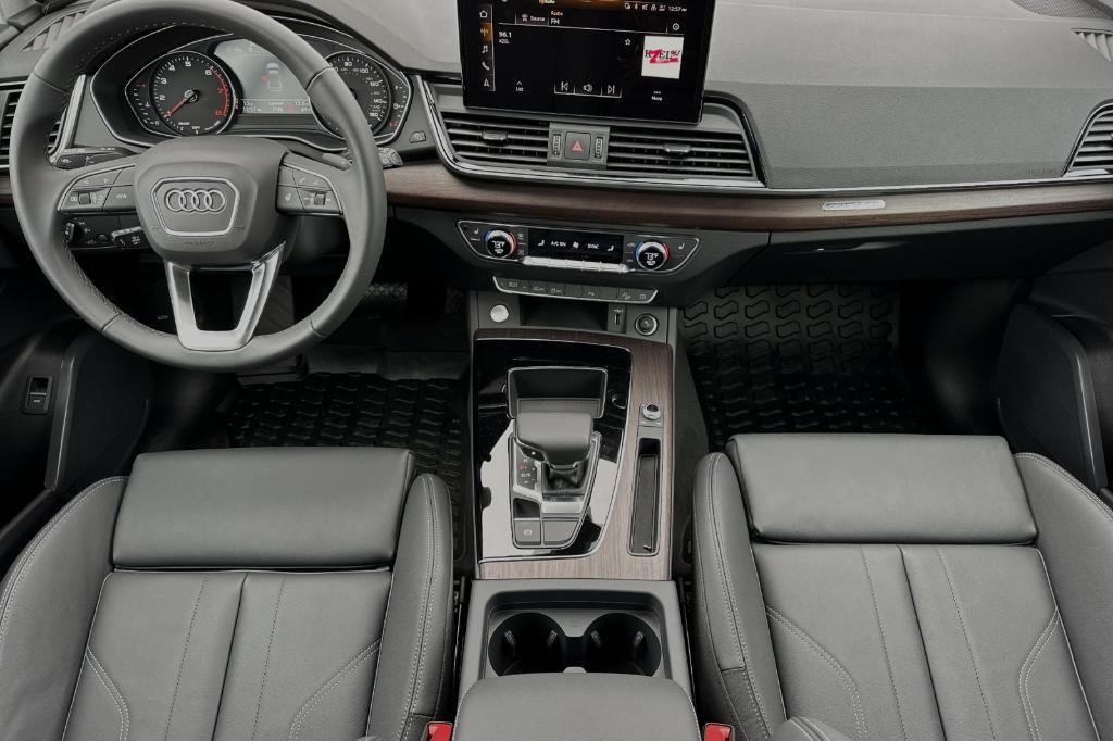 new 2025 Audi Q5 car, priced at $47,555