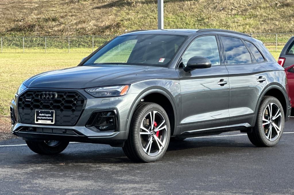 new 2025 Audi Q5 car, priced at $59,450