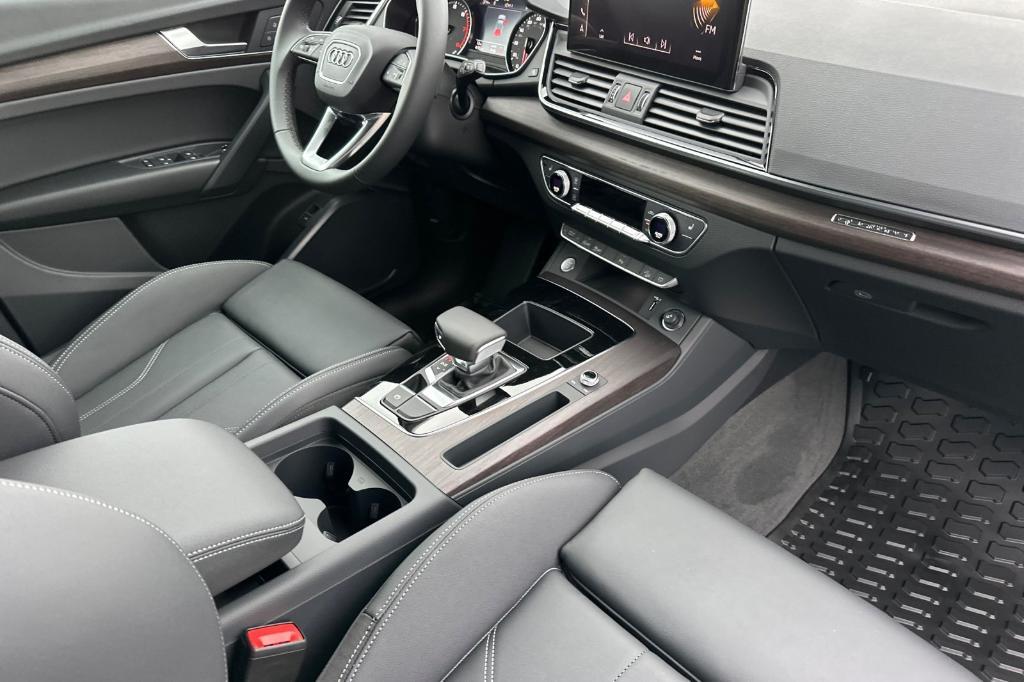 used 2025 Audi Q5 car, priced at $42,999