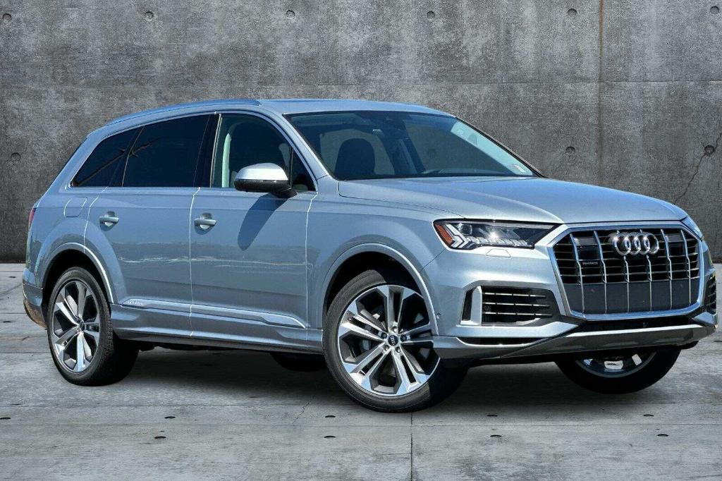 new 2024 Audi Q7 car, priced at $76,110