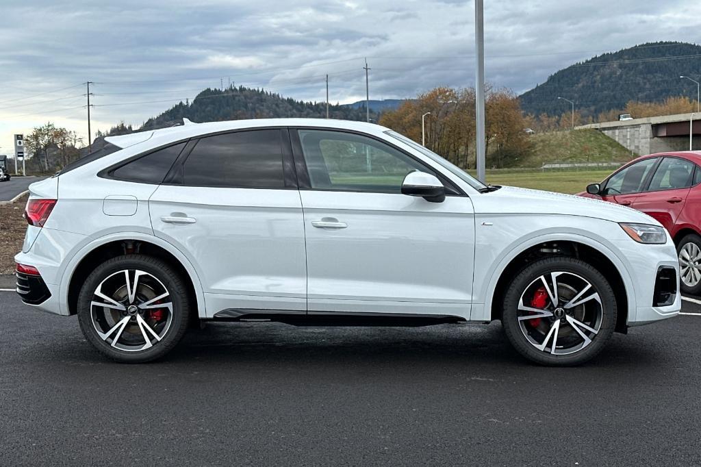 new 2025 Audi Q5 car, priced at $60,300