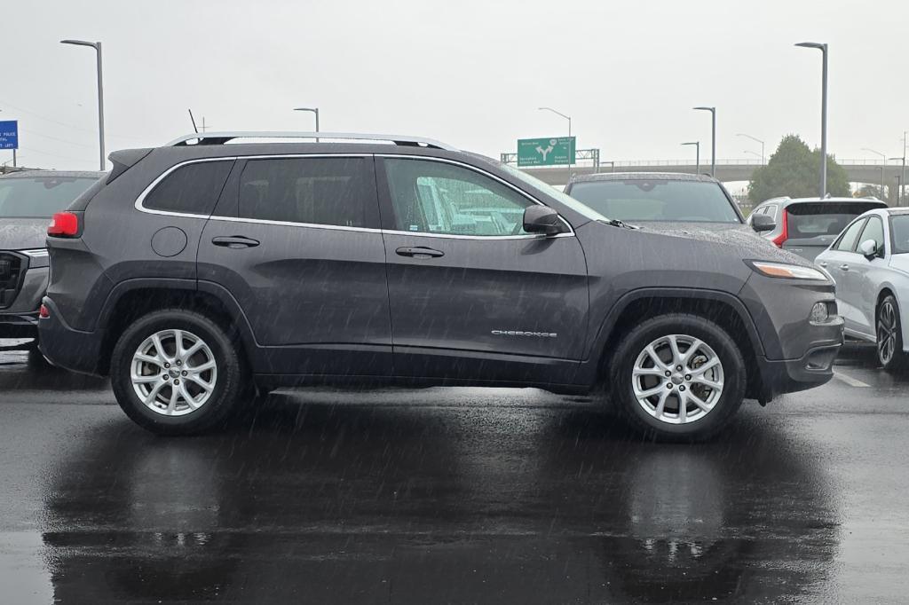 used 2016 Jeep Cherokee car, priced at $11,873