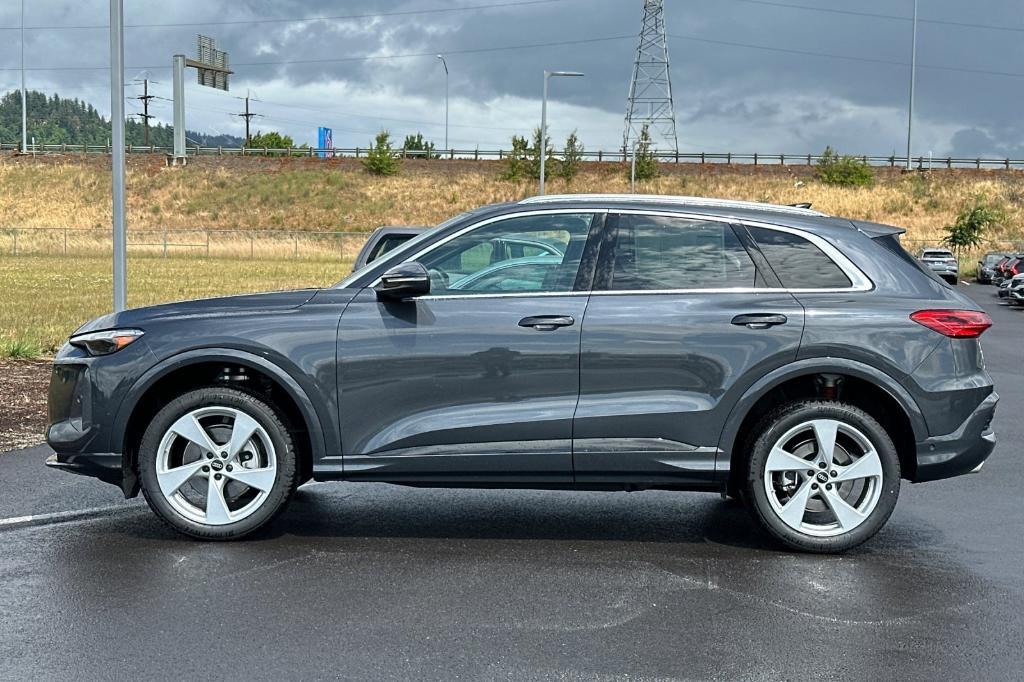 new 2025 Audi Q5 car, priced at $61,300
