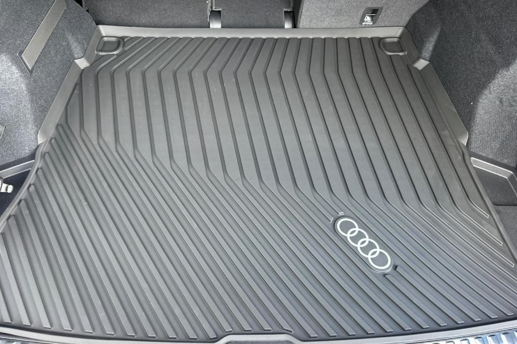 new 2025 Audi Q5 car, priced at $61,300
