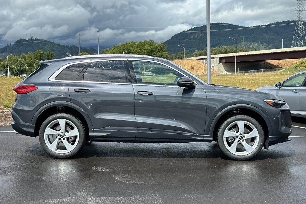 new 2025 Audi Q5 car, priced at $61,300