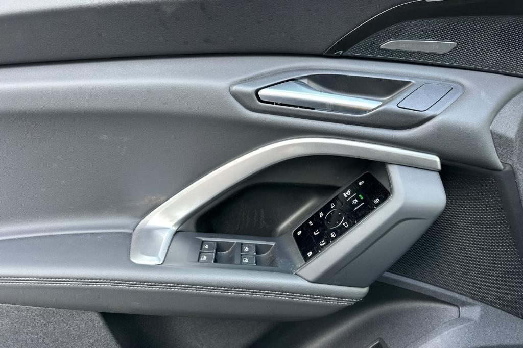 new 2025 Audi Q5 car, priced at $61,300
