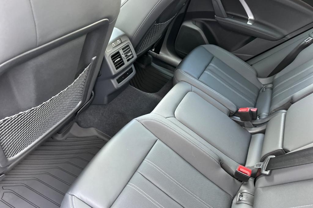 new 2025 Audi Q5 car, priced at $61,300