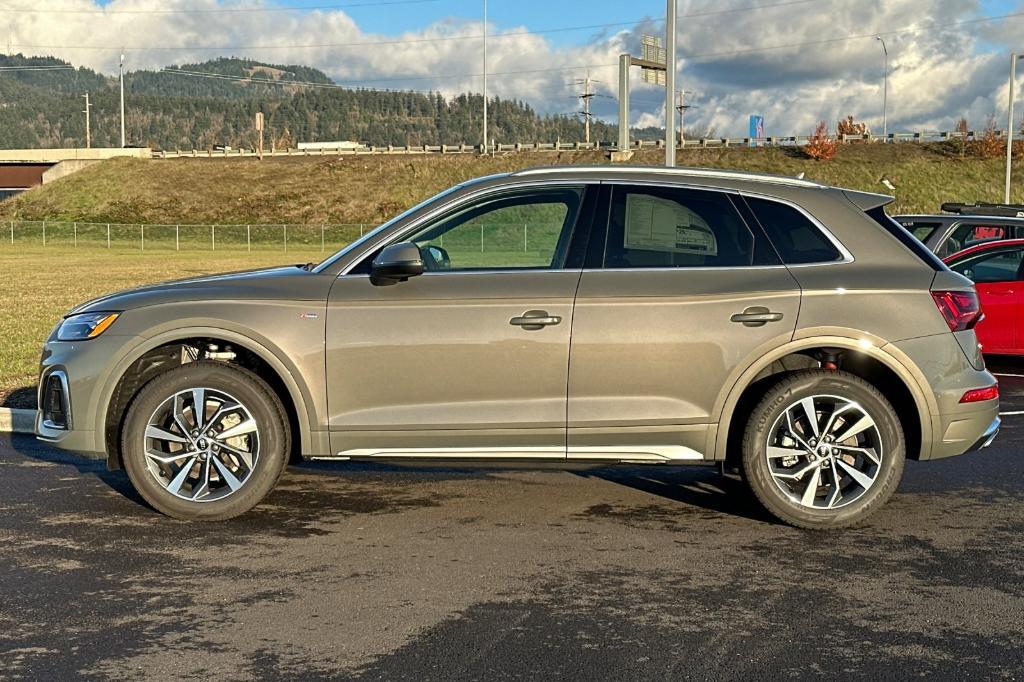 new 2025 Audi Q5 car, priced at $48,150