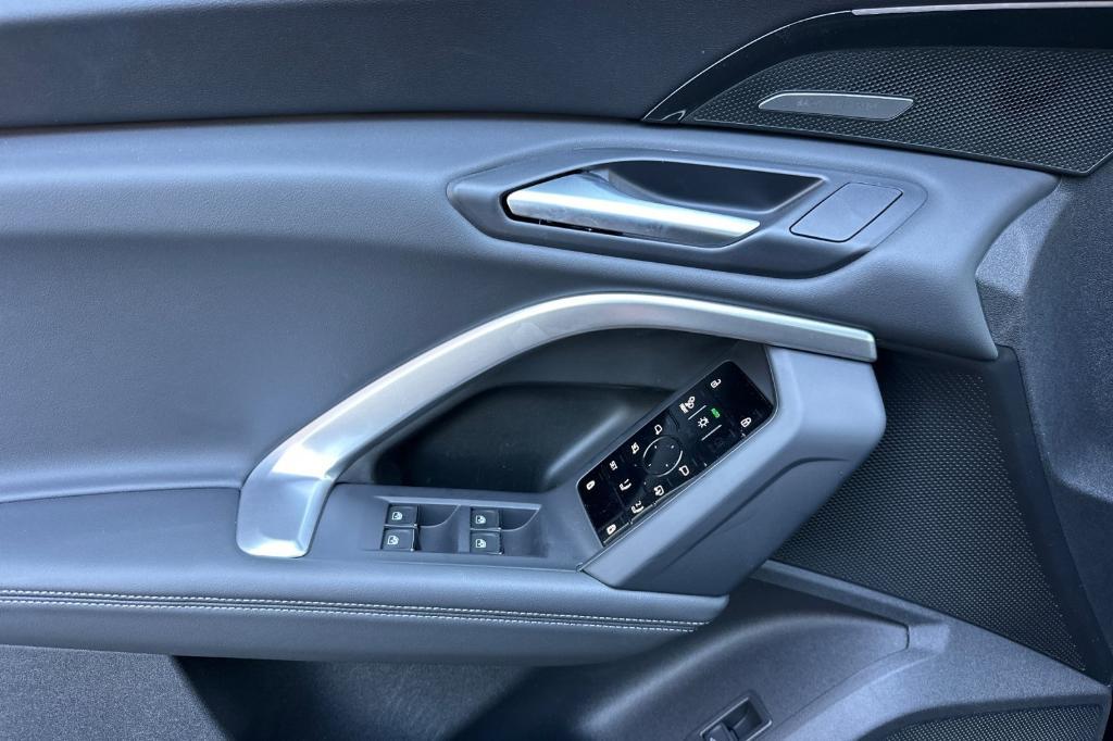 new 2025 Audi Q5 car, priced at $60,350