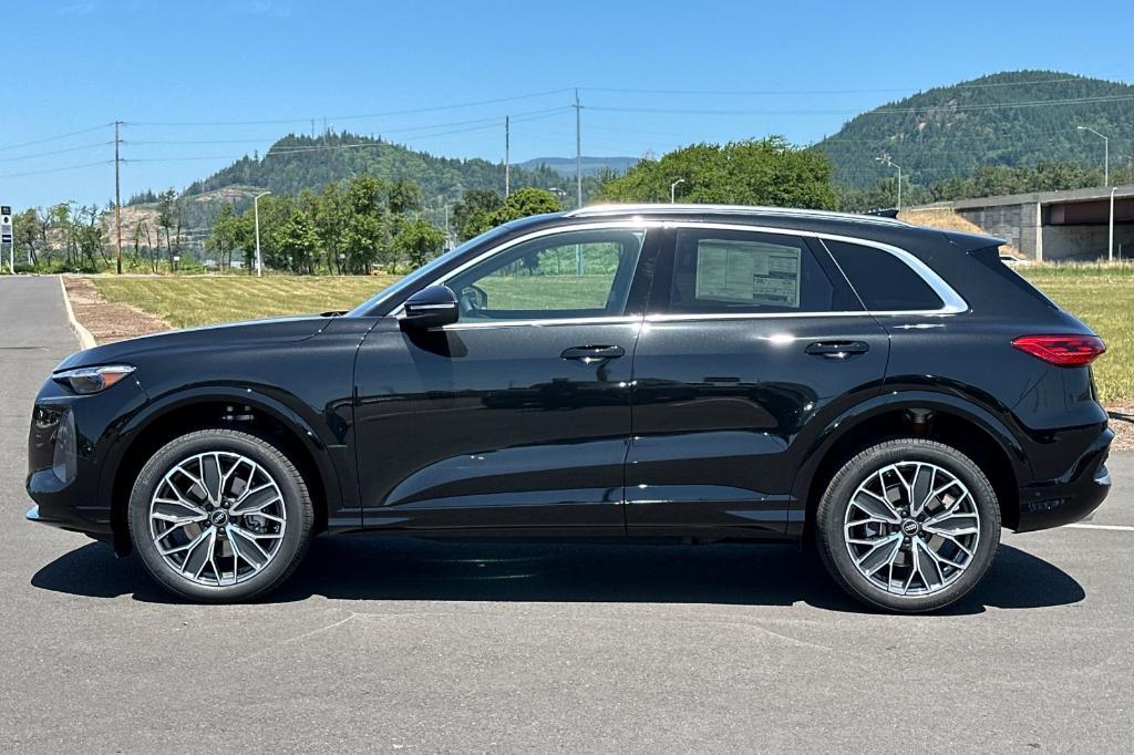 new 2025 Audi Q5 car, priced at $60,350