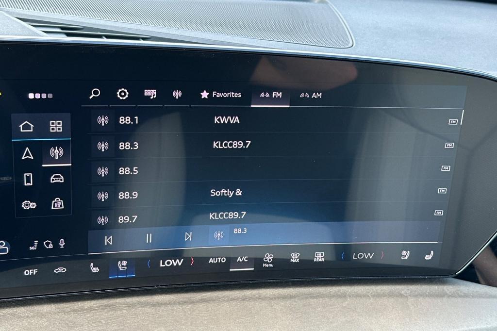new 2025 Audi Q5 car, priced at $64,250