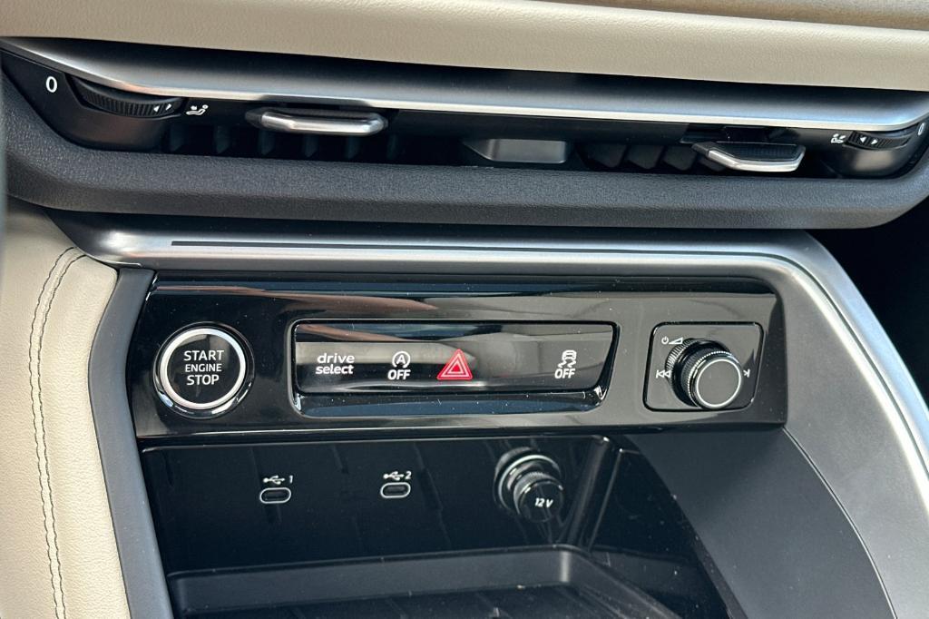 new 2025 Audi Q5 car, priced at $64,250