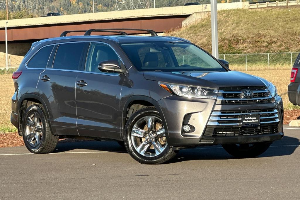 used 2017 Toyota Highlander car, priced at $21,995