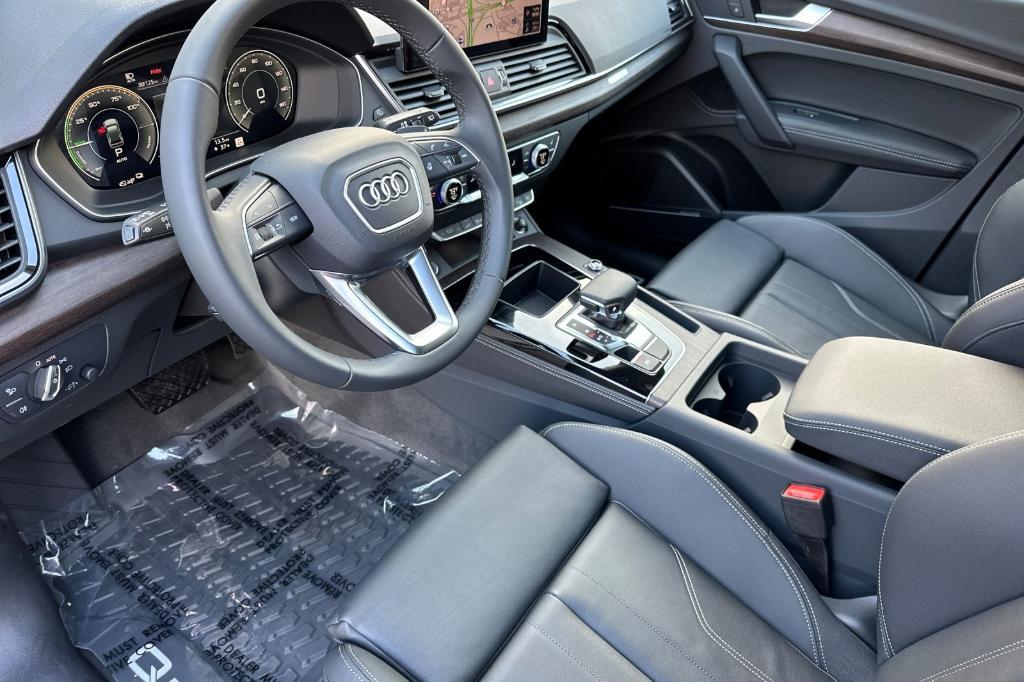 new 2025 Audi Q5 car, priced at $62,590