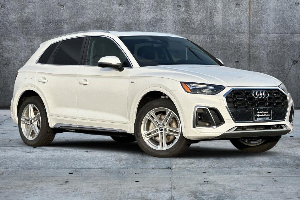 new 2025 Audi Q5 car, priced at $62,590