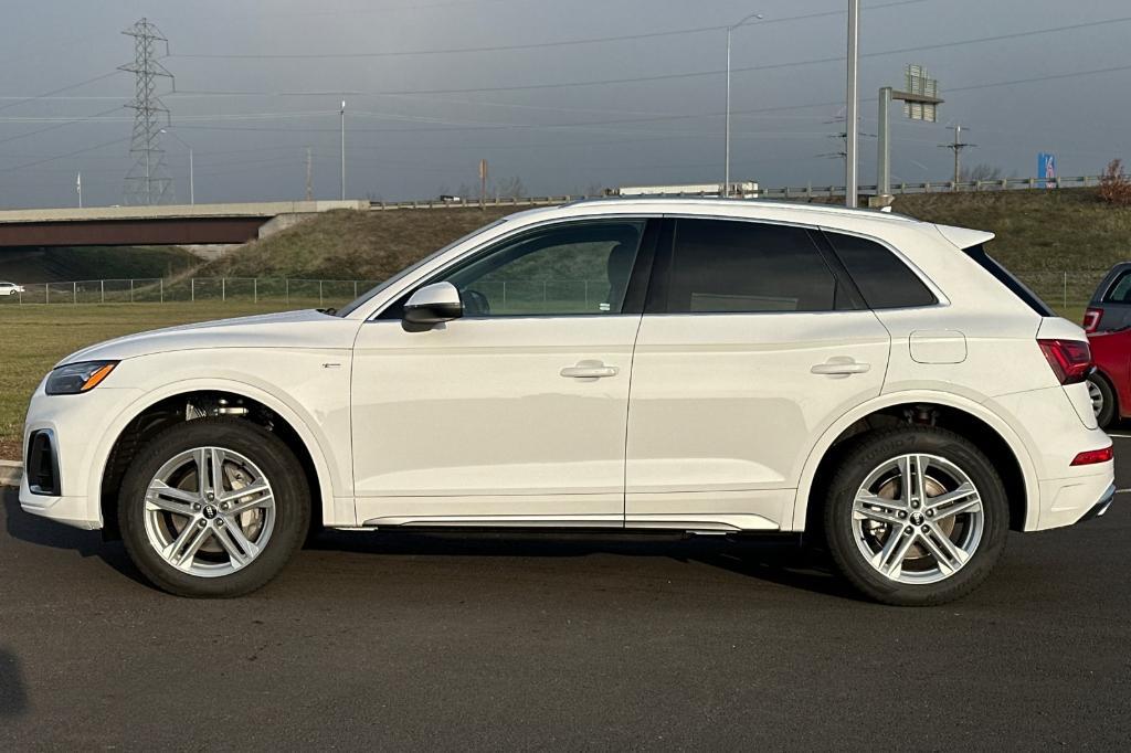 new 2025 Audi Q5 car, priced at $62,590