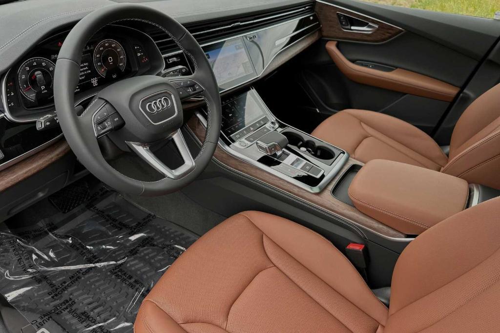 new 2025 Audi Q7 car, priced at $71,700