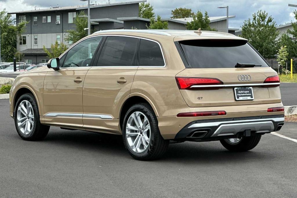 new 2025 Audi Q7 car, priced at $71,700