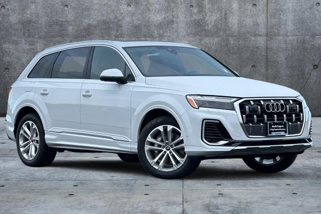 new 2025 Audi Q7 car, priced at $68,500