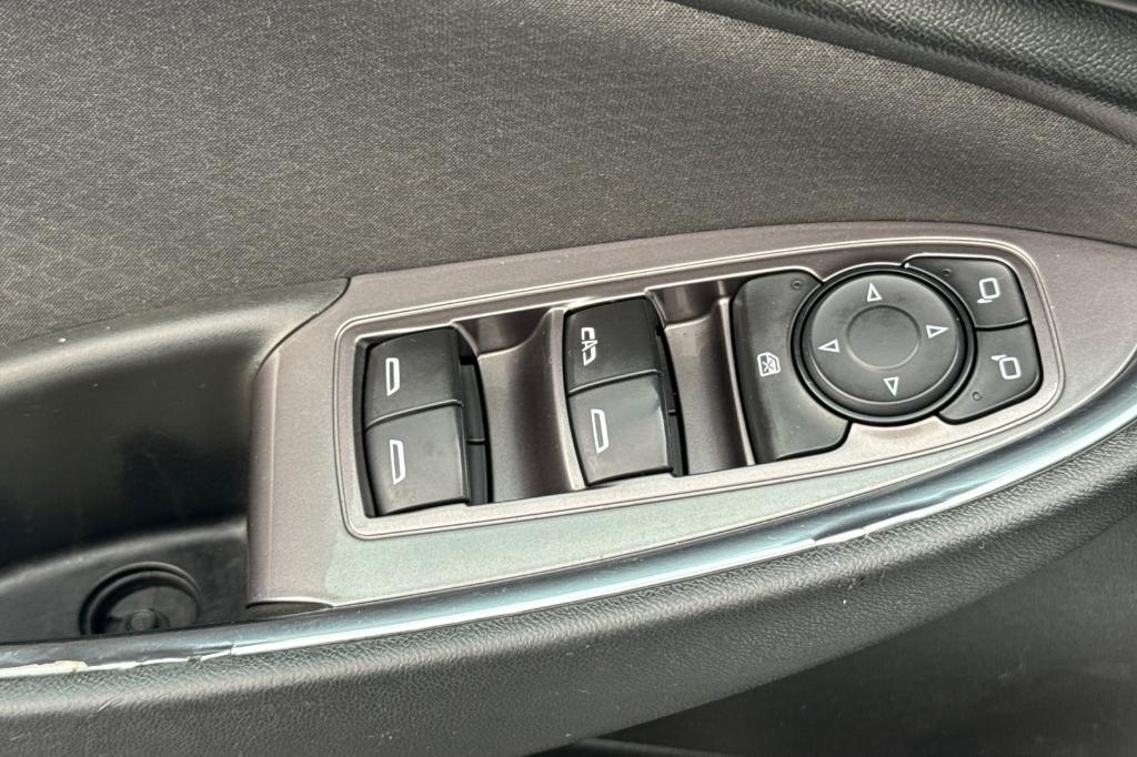 used 2019 Chevrolet Malibu car, priced at $12,009