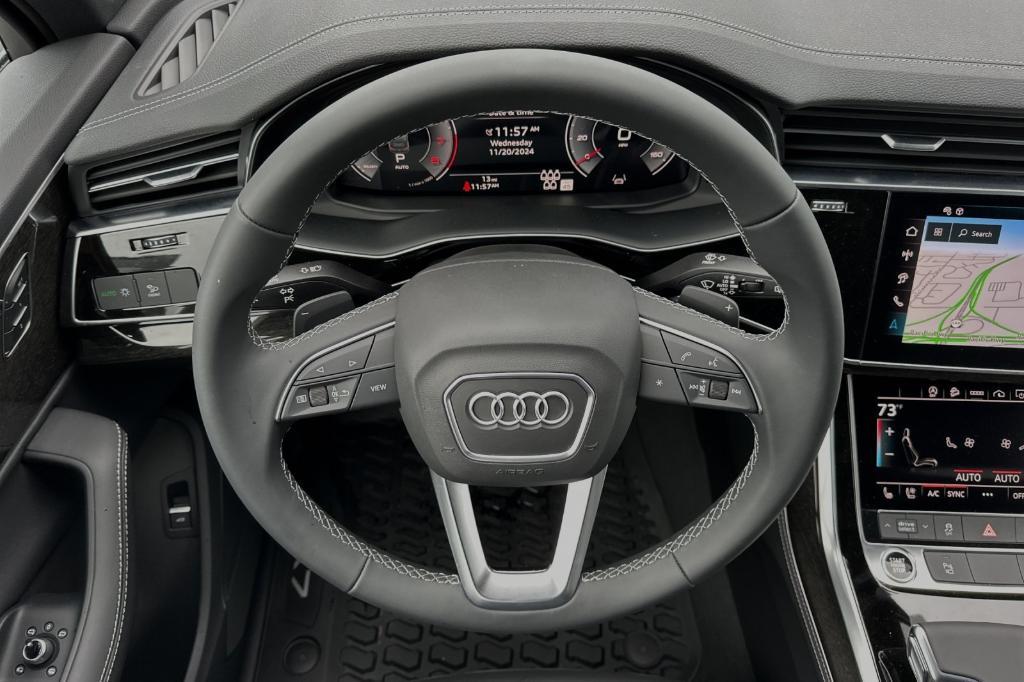 new 2025 Audi Q7 car, priced at $67,690