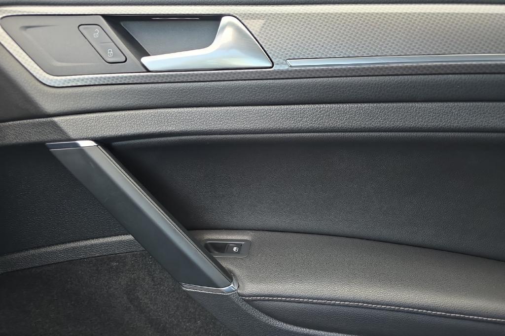 used 2017 Volkswagen Golf Alltrack car, priced at $14,999