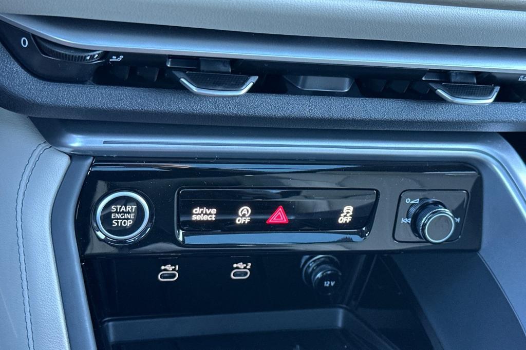 new 2025 Audi Q5 car, priced at $59,590