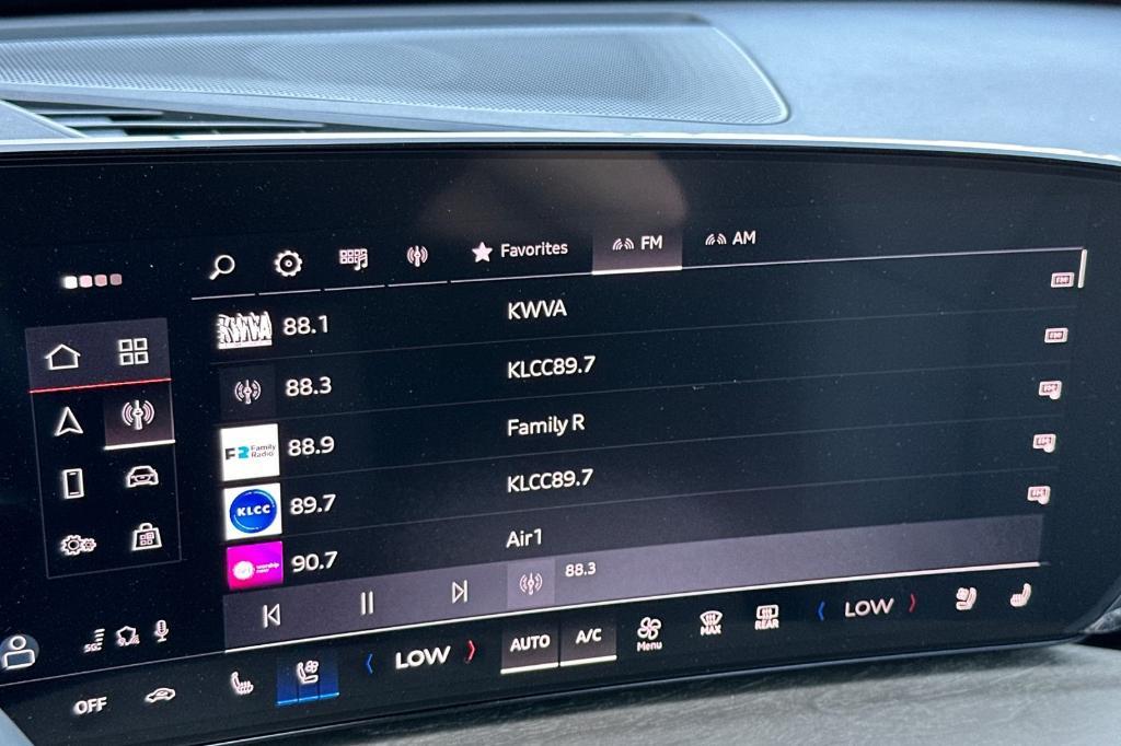 new 2025 Audi Q5 car, priced at $61,300