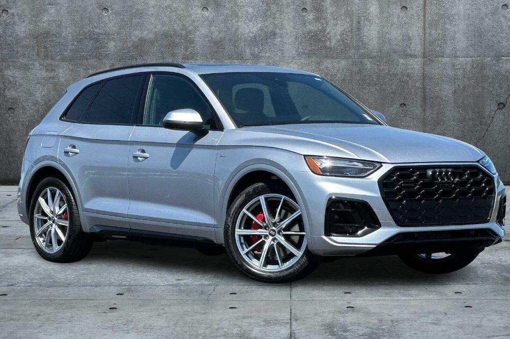 new 2024 Audi Q5 e car, priced at $61,385