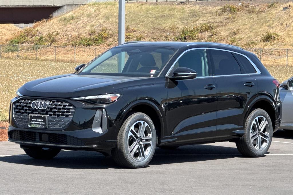 new 2025 Audi Q5 car, priced at $55,190