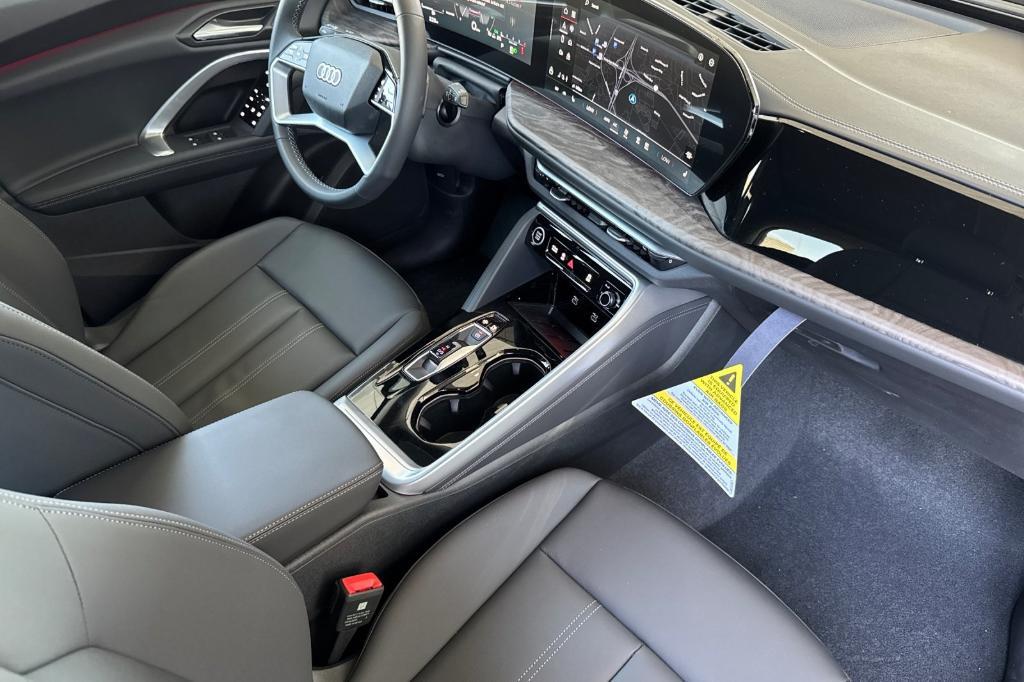 new 2025 Audi Q5 car, priced at $55,190
