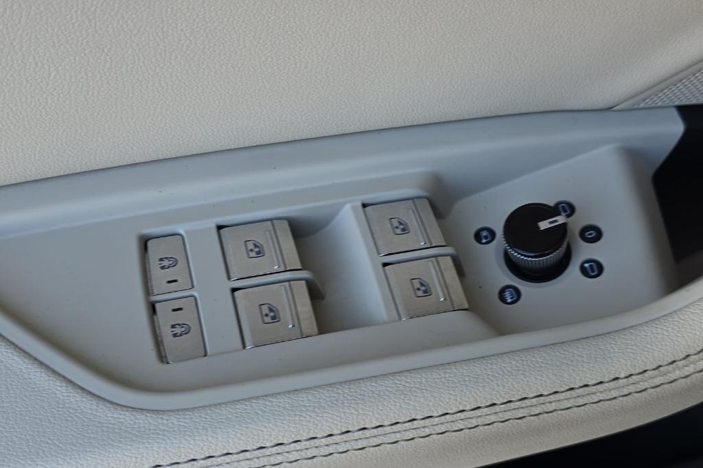 used 2022 Audi e-tron car, priced at $23,130