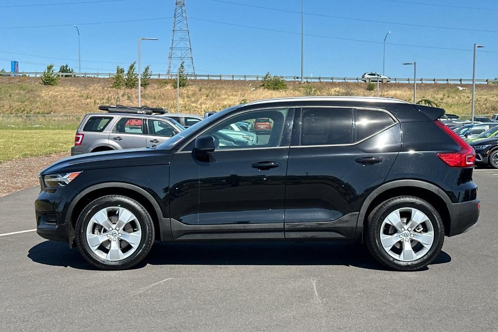 used 2020 Volvo XC40 car, priced at $17,995