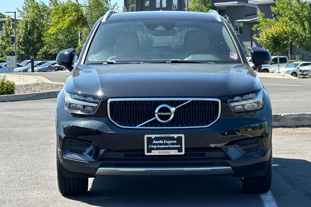 used 2020 Volvo XC40 car, priced at $17,995