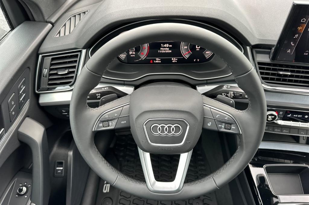 new 2025 Audi Q5 car, priced at $50,150