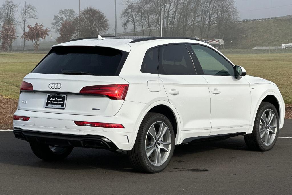 new 2025 Audi Q5 car, priced at $49,555