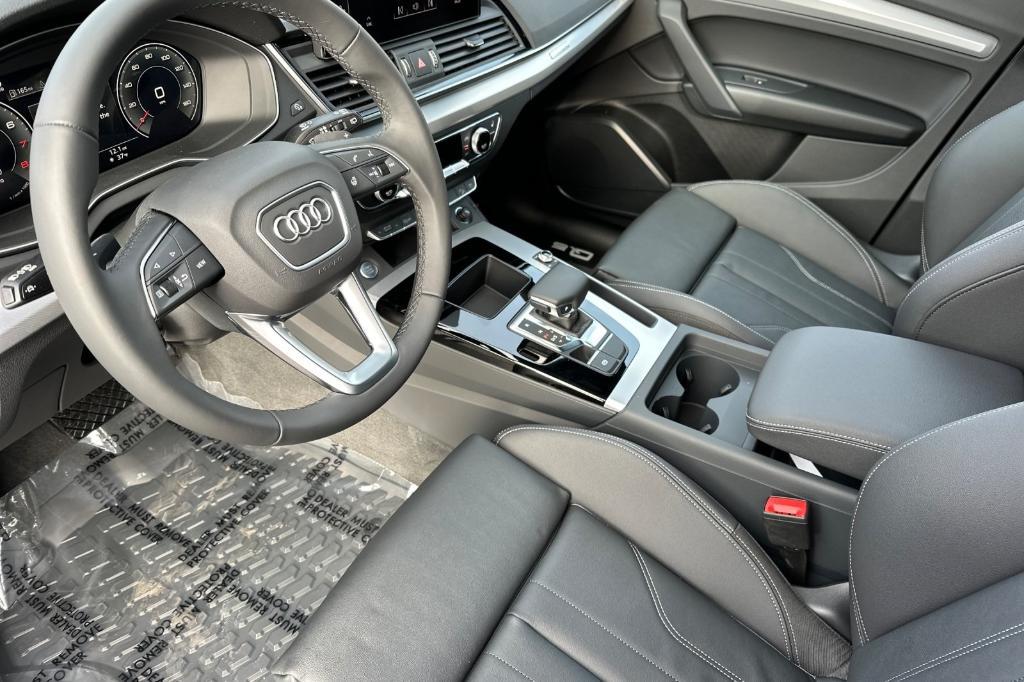 new 2025 Audi Q5 car, priced at $49,555