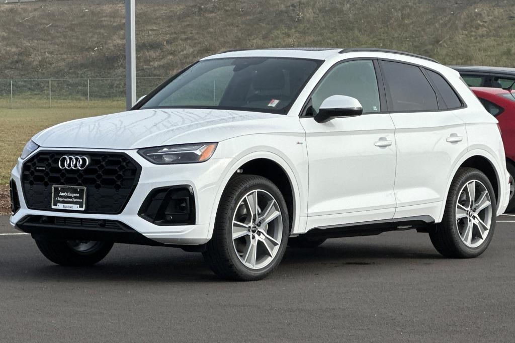 new 2025 Audi Q5 car, priced at $49,555