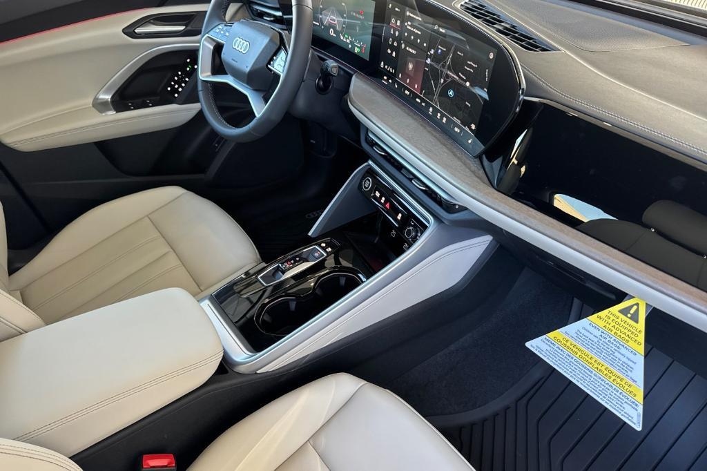 new 2025 Audi Q5 car, priced at $54,700